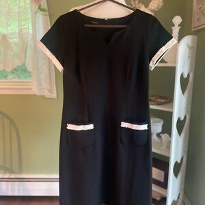 Talbots Black and White Sheath Mini Dress V-Neck Short Sleeve